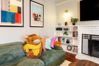 Building Photo - 771 Century Dr