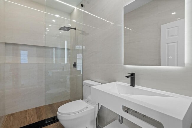 Building Photo - 5927 Caymus Loop