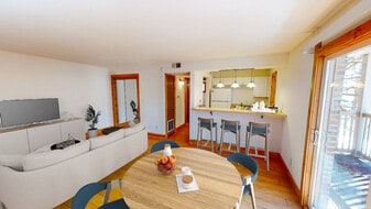 1 Bdr / 1 Bath Private Balcony