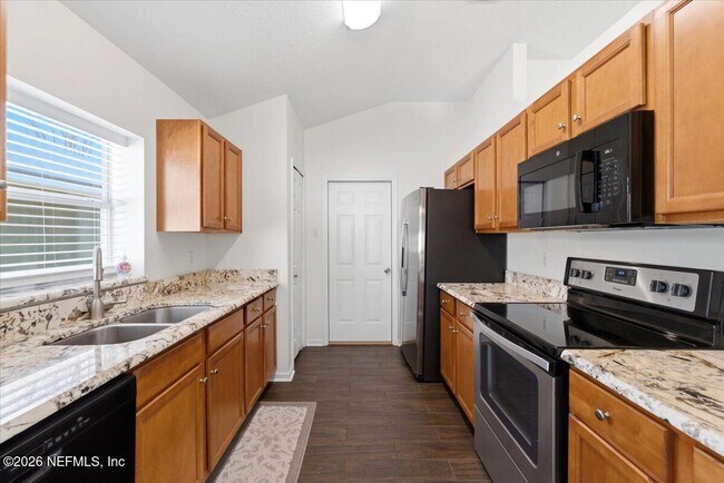 Building Photo - 900 Oak Arbor Cir