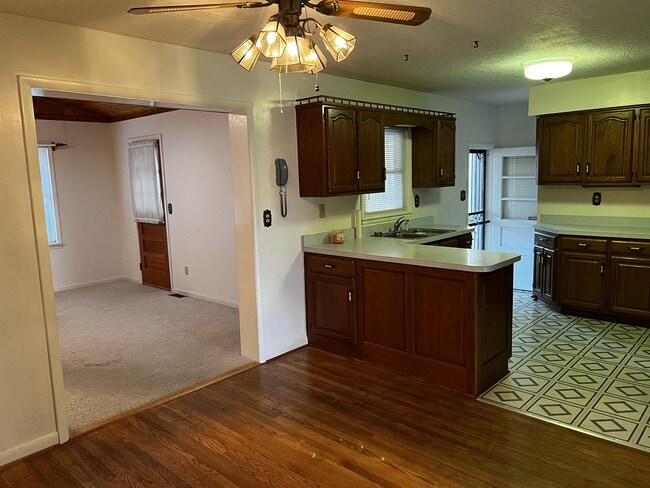 Building Photo - 4214 Blossomwood Dr
