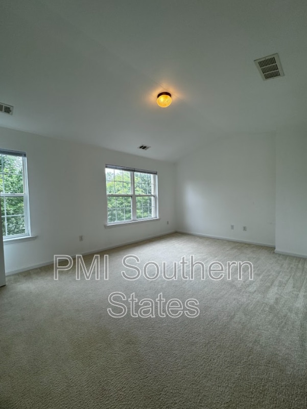 Building Photo - 419 Woodbark Ct