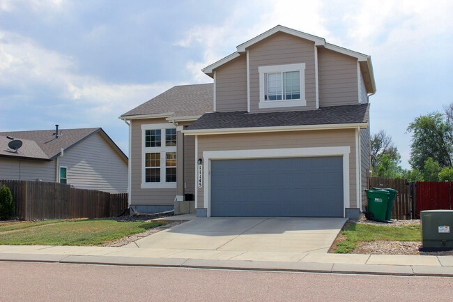 Building Photo - Spacious home close to Fort Carson