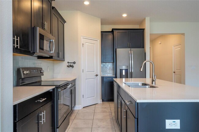Building Photo - 3043 Beaver Creek Dr