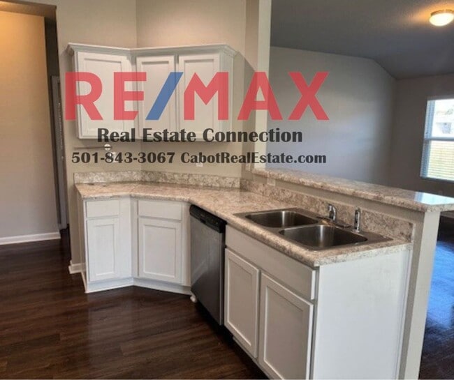 Building Photo - Sorry No Smoking and No Pets Permitted