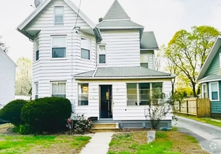 Building Photo - 92 Curtiss St