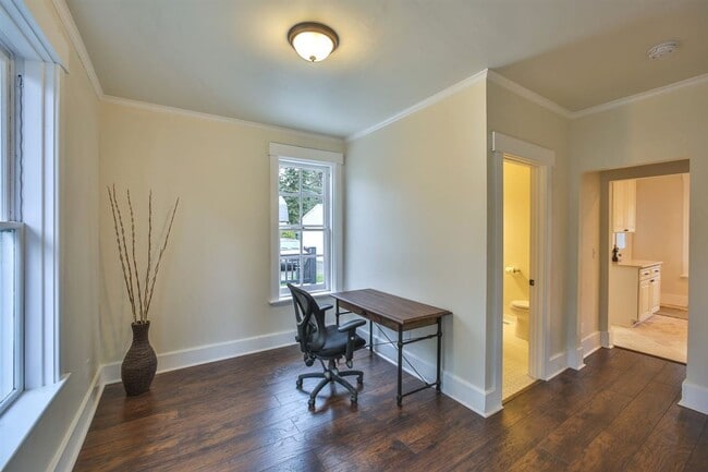 Building Photo - 2508 S Grand Blvd