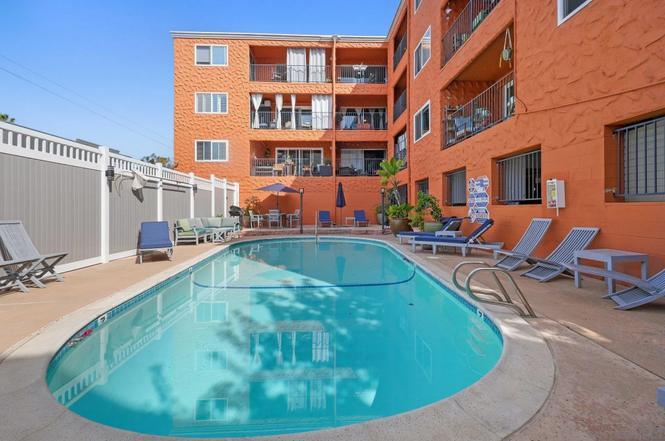 Pool - 3688 1st Ave