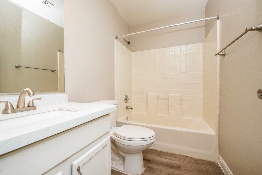 Building Photo - 1411 Dillon Ridge