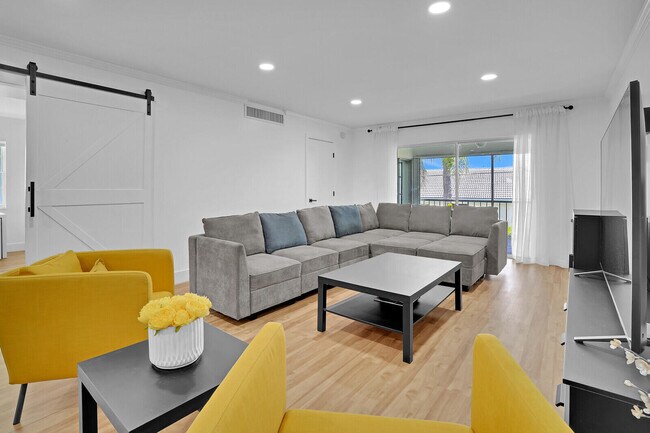 Building Photo - 1210 Sugar Sands Blvd