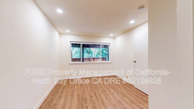 Building Photo - 11 Pedrini Wy