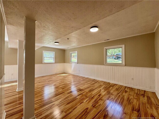 Building Photo - 1089 Torrey Dr