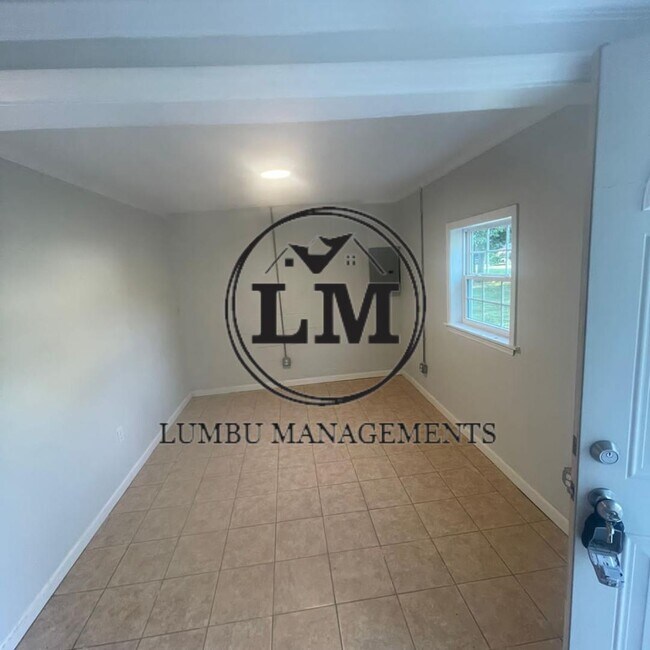 Building Photo - 2649 William Allen Rd