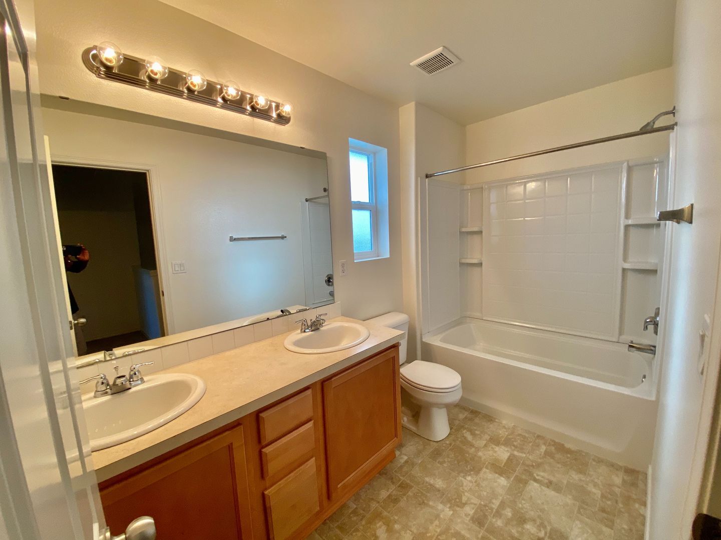 Building Photo - Next to Marysville Getchell High School