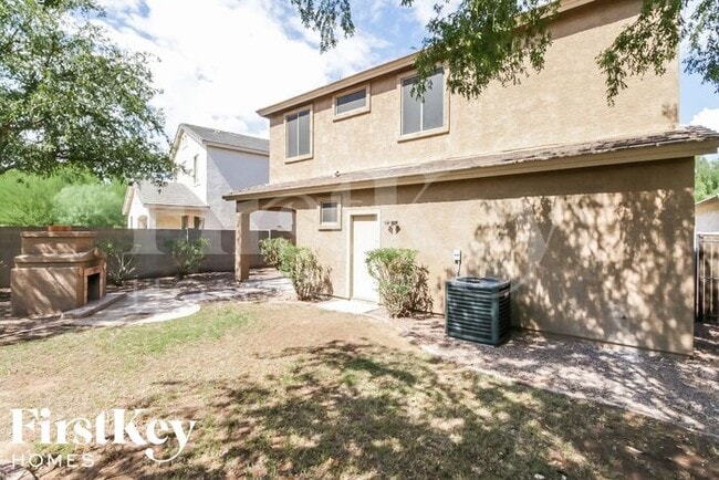 Building Photo - 3767 E Stampede Dr
