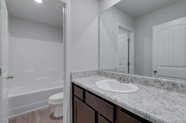 Building Photo - COMING SOON - Beautiful Fountain Inn home!  RARE FIND – Spacious 5 Bedroom Home with 1 Month FREE...