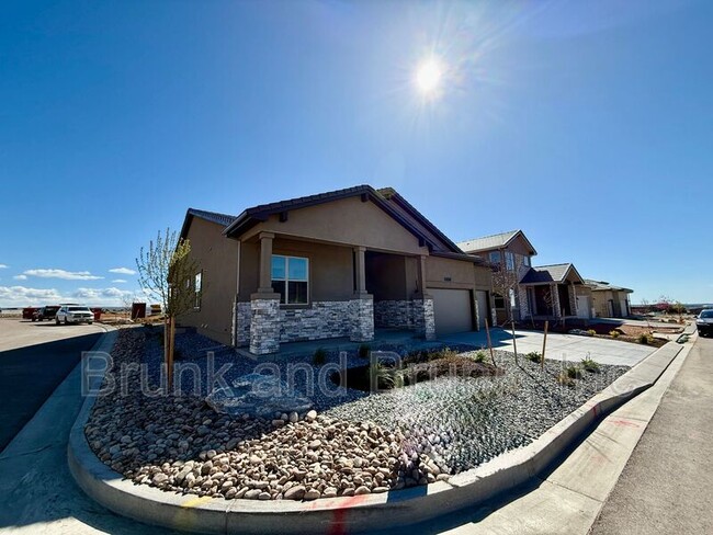Building Photo - 3259 Skywatch Hts