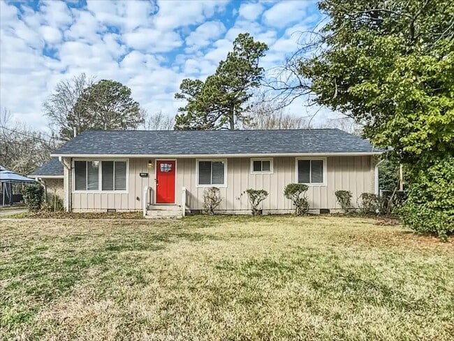 Building Photo - 429 N Harvard Ave