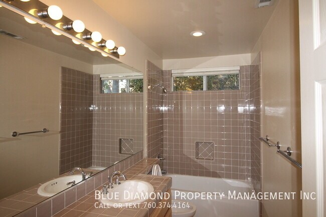 Building Photo - 1763 Blackbird Cir