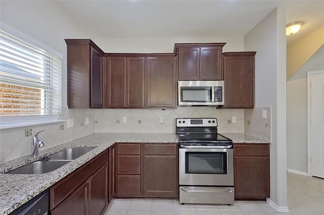 Building Photo - 8928 Deadwood Ln