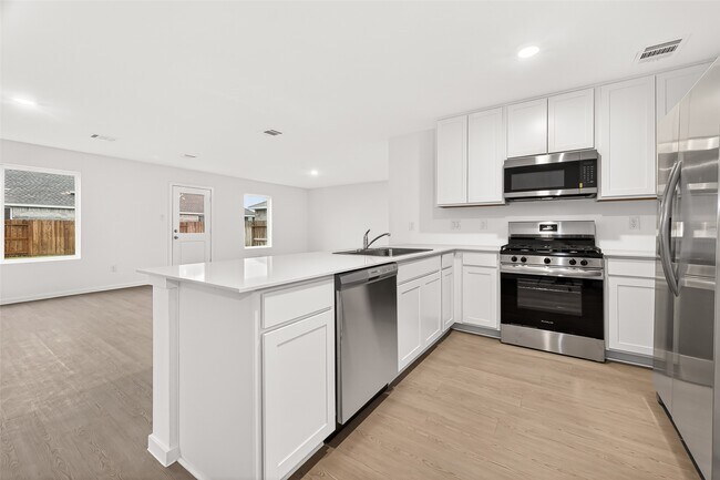 Building Photo - 10406 Rocky Trl