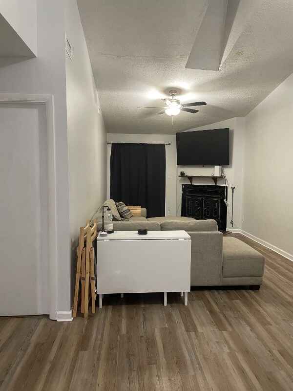 Building Photo - 816 Stephanie Ct