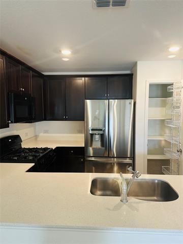 Building Photo - 3212 Coyote Way