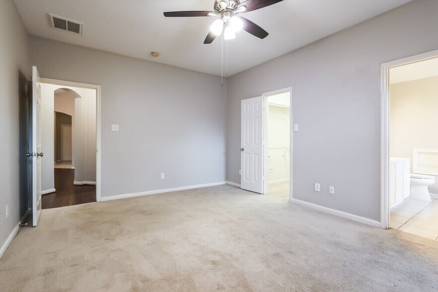 Building Photo - 2442 Keegan Hollow Ln