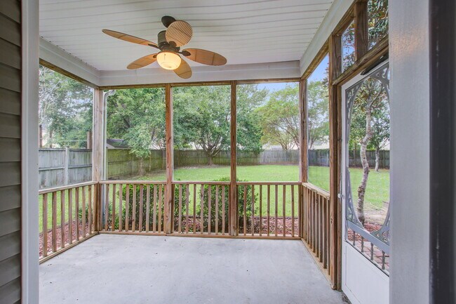 Building Photo - 5421 Red Tip Ln