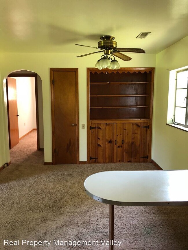 Building Photo - 2 br, 1 bath House - 8946 Teays Valley Road