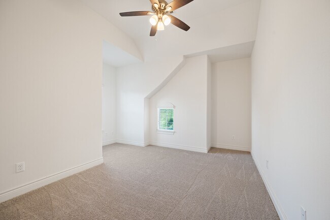 Building Photo - 2202 Hilshire Terrace Ct