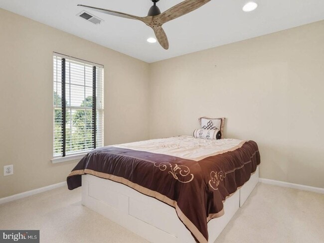 Building Photo - 14301 Autumn Crest Rd