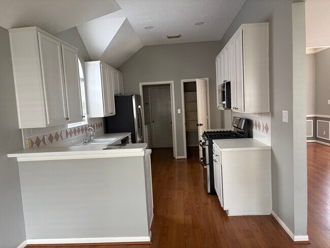 Building Photo - 24314 Schivener House Ln