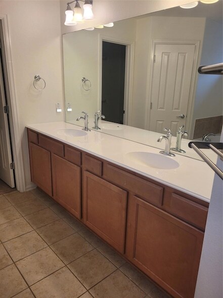 Building Photo - 433 Moorhen Cove