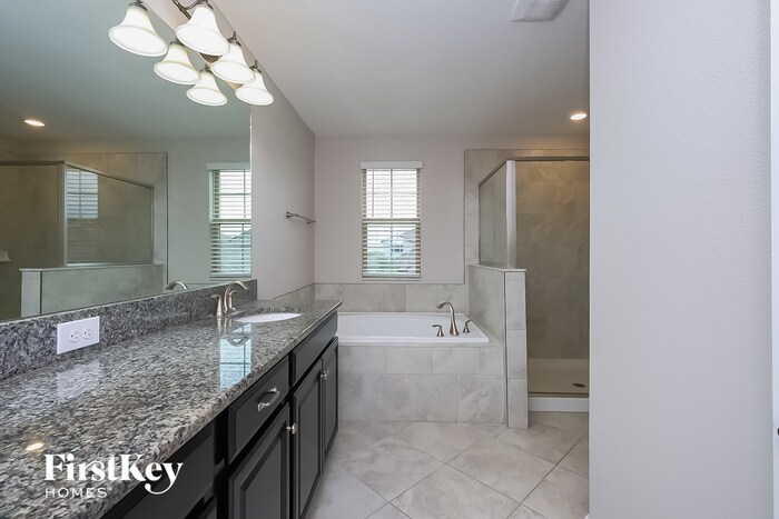 Building Photo - 9716 Ivory Dr