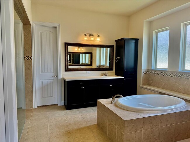 Building Photo - 21413 Merveil Dr
