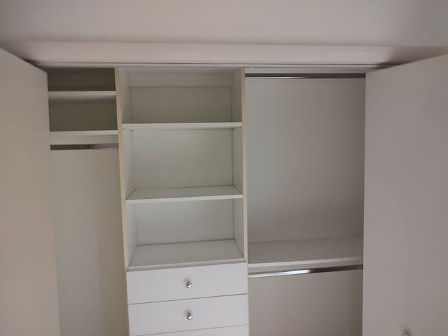 Building Photo - 2 bedroom home For rent