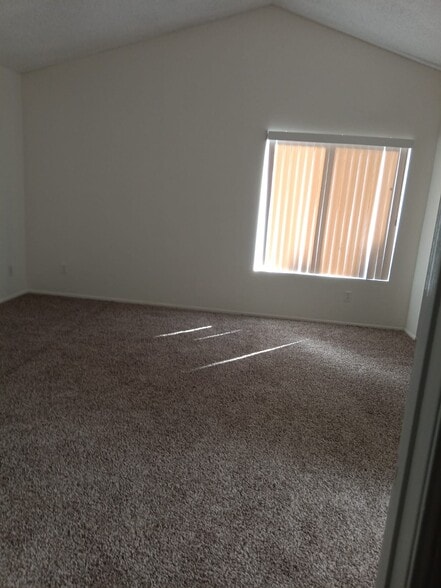 Building Photo - 1558 Arnica Ln