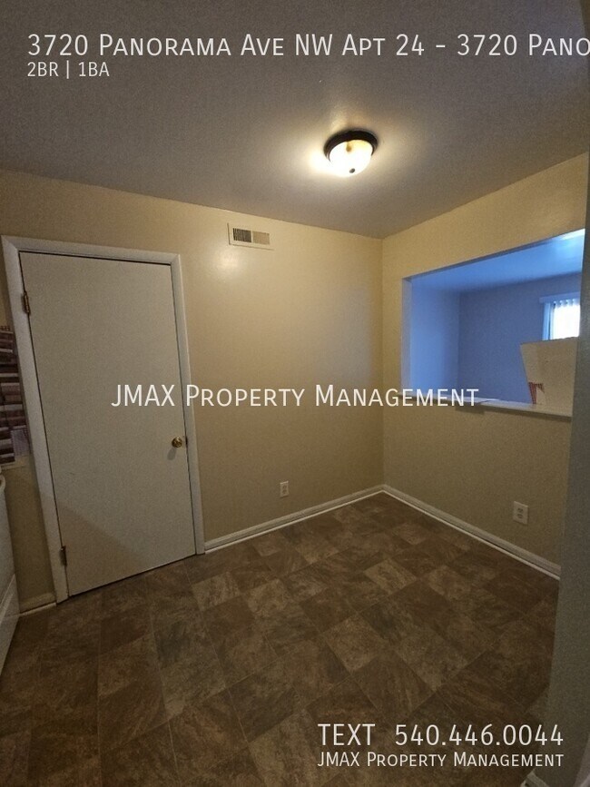 Building Photo - 3720 Panorama Ave NW