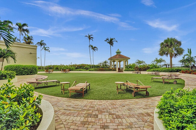 Building Photo - 610 W Las Olas Blvd