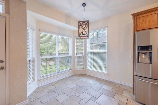 Building Photo - 8514 Racine Trail