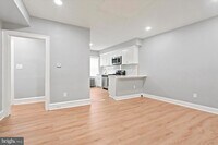 Building Photo - 5548 Ridge Ave