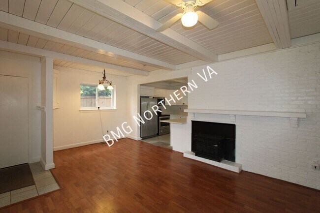Building Photo - 11000 Park Rd