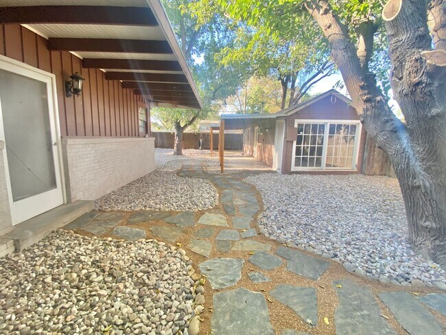 Building Photo - PRE- LEASING NOW for 7/09/2026