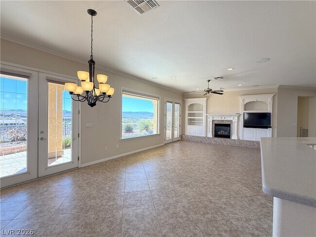 Building Photo - 2875 Scotts Valley Dr
