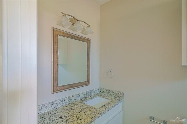 Building Photo - 14 Sandpiper Ave