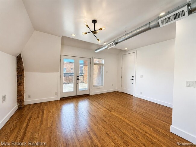Building Photo - 3143 Trumbull