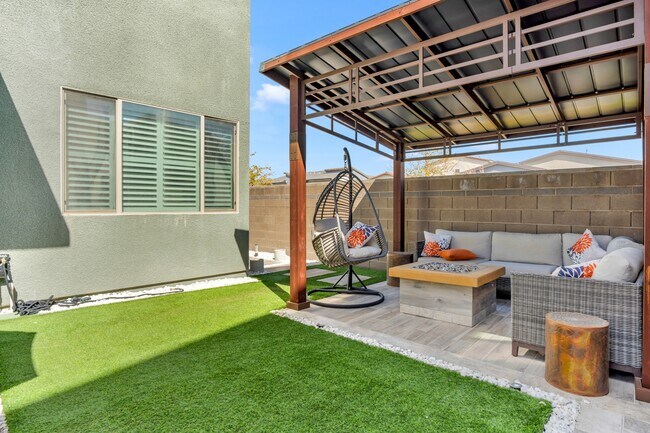 Building Photo - 3193 Centano Ave