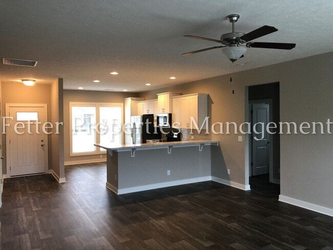 Building Photo - Northside 3 Bedroom 2 Bath Ready for you T...