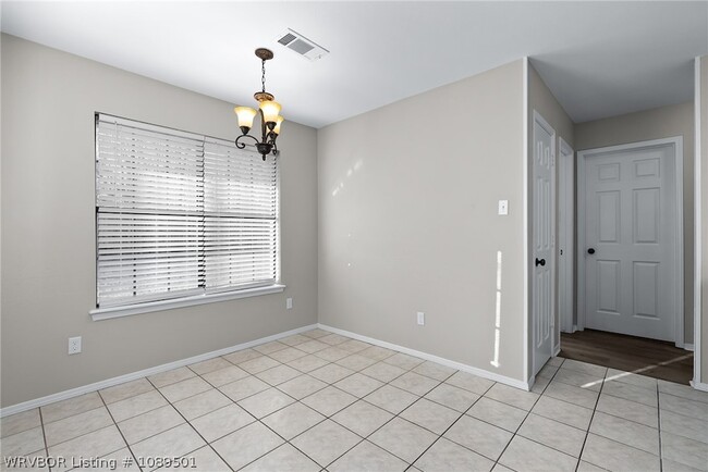 Building Photo - 8808 Skypark Dr